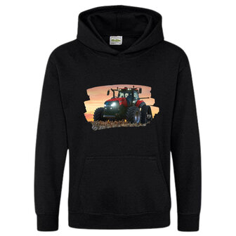 Zwarte hoodie met rode trekker