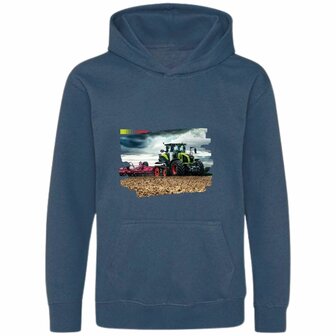 Blauwe hoodie met Claas trekker